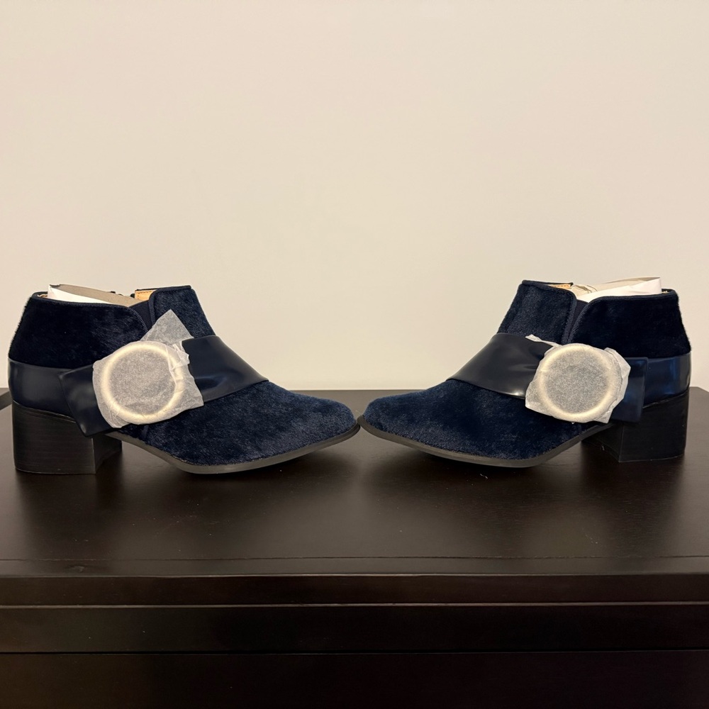 Chic Navy Ankle Booties